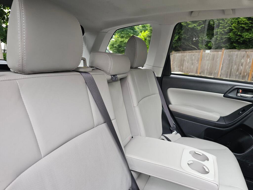 Used 2014 Subaru Forester 2.5i Touring AWD/4WD image 12