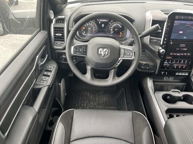 New 2026 RAM 2500 Laramie AWD/4WD image 13