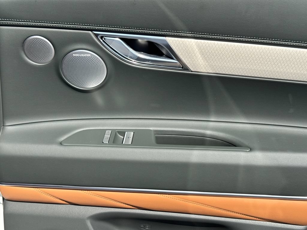 New 2026 Genesis GV80 3.5T Prestige AWD/4WD image 18