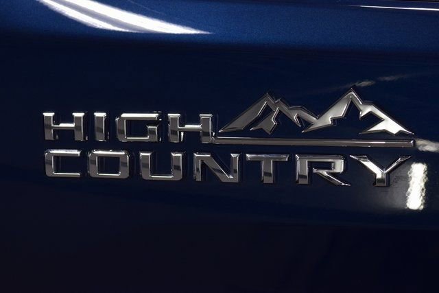 Used 2022 Chevrolet Silverado 3500 High Country AWD/4WD image 18