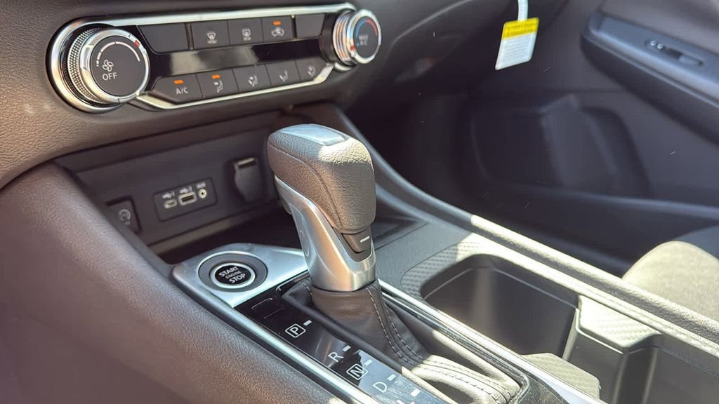 Certified 2025 Nissan Sentra SV w/ Trunk Package image 22