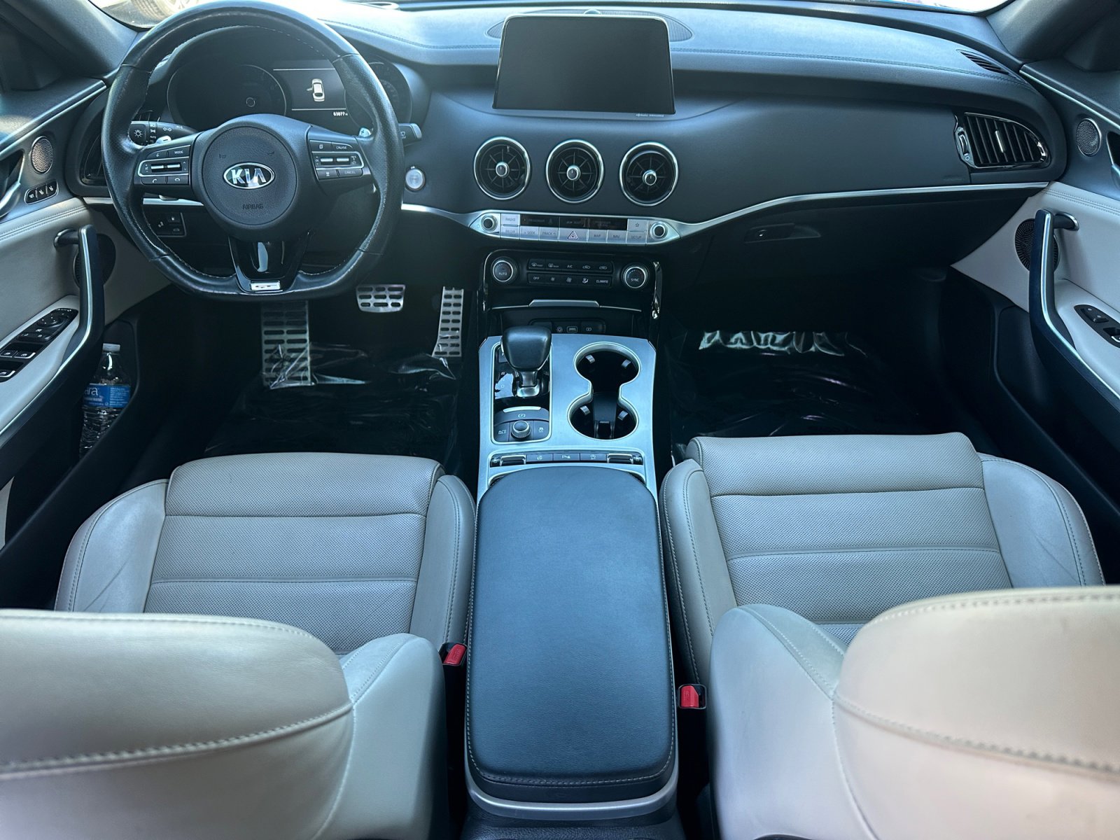 Used 2018 Kia Stinger GT2 image 11