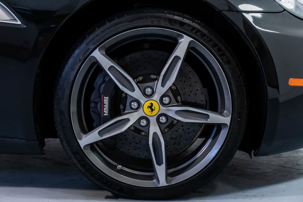 Used 2014 Ferrari California image 58