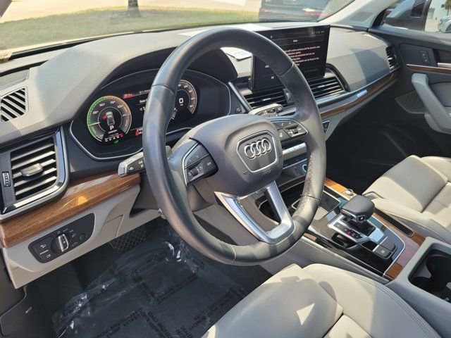 Certified 2024 Audi Q5 e Premium Plus w/ Premium Plus Package AWD/4WD image 17