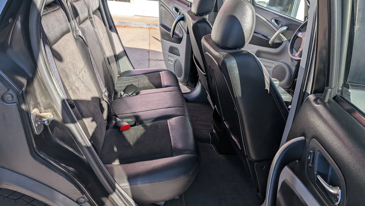 Used 2007 Saturn Vue AWD V6 w/ Red Line Pkg image 13