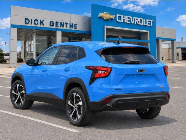 Certified 2024 Chevrolet Trax RS w/ Driver Confidence Package FWD image 4