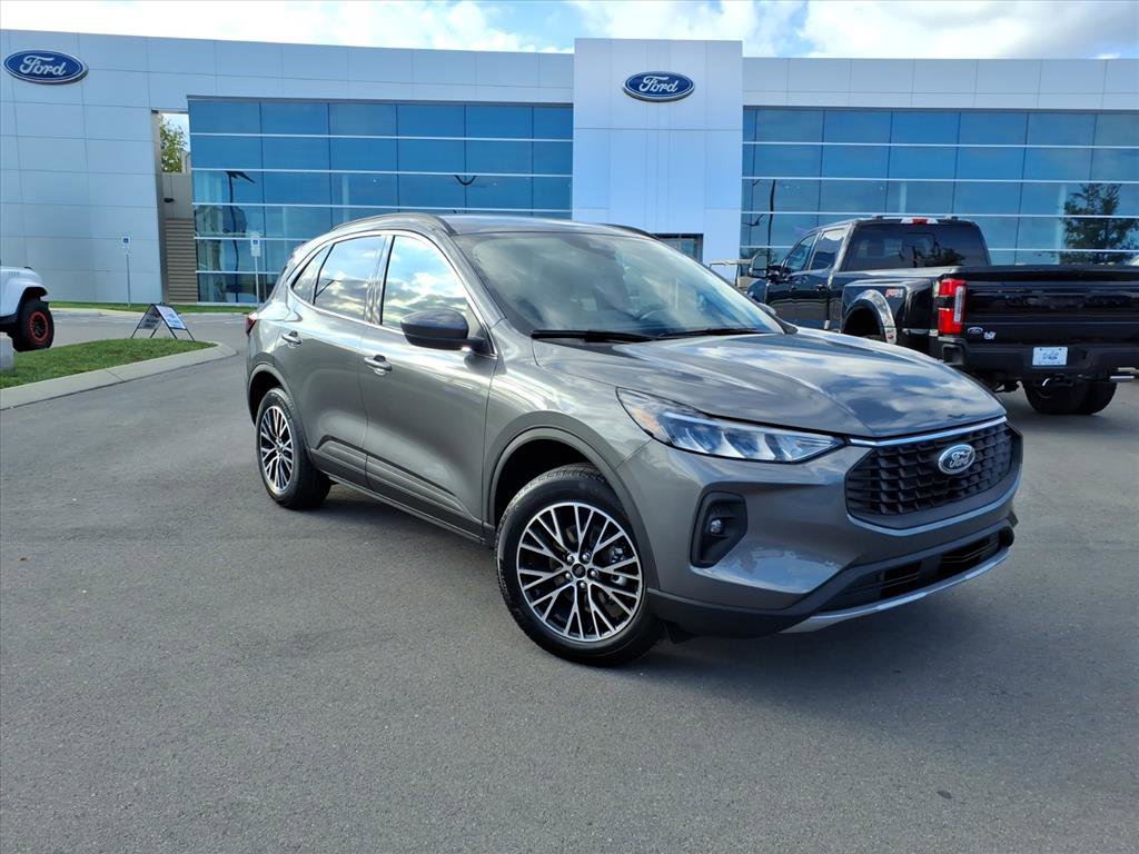 New 2026 Ford Escape SE image 1