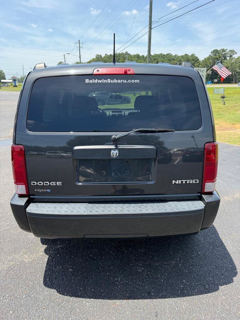 Used 2011 Dodge Nitro Heat w/ Popular Equipment Group RWD image 3