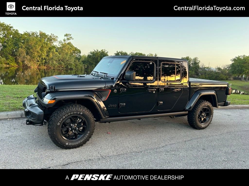 Used 2024 Jeep Gladiator Sport image 1