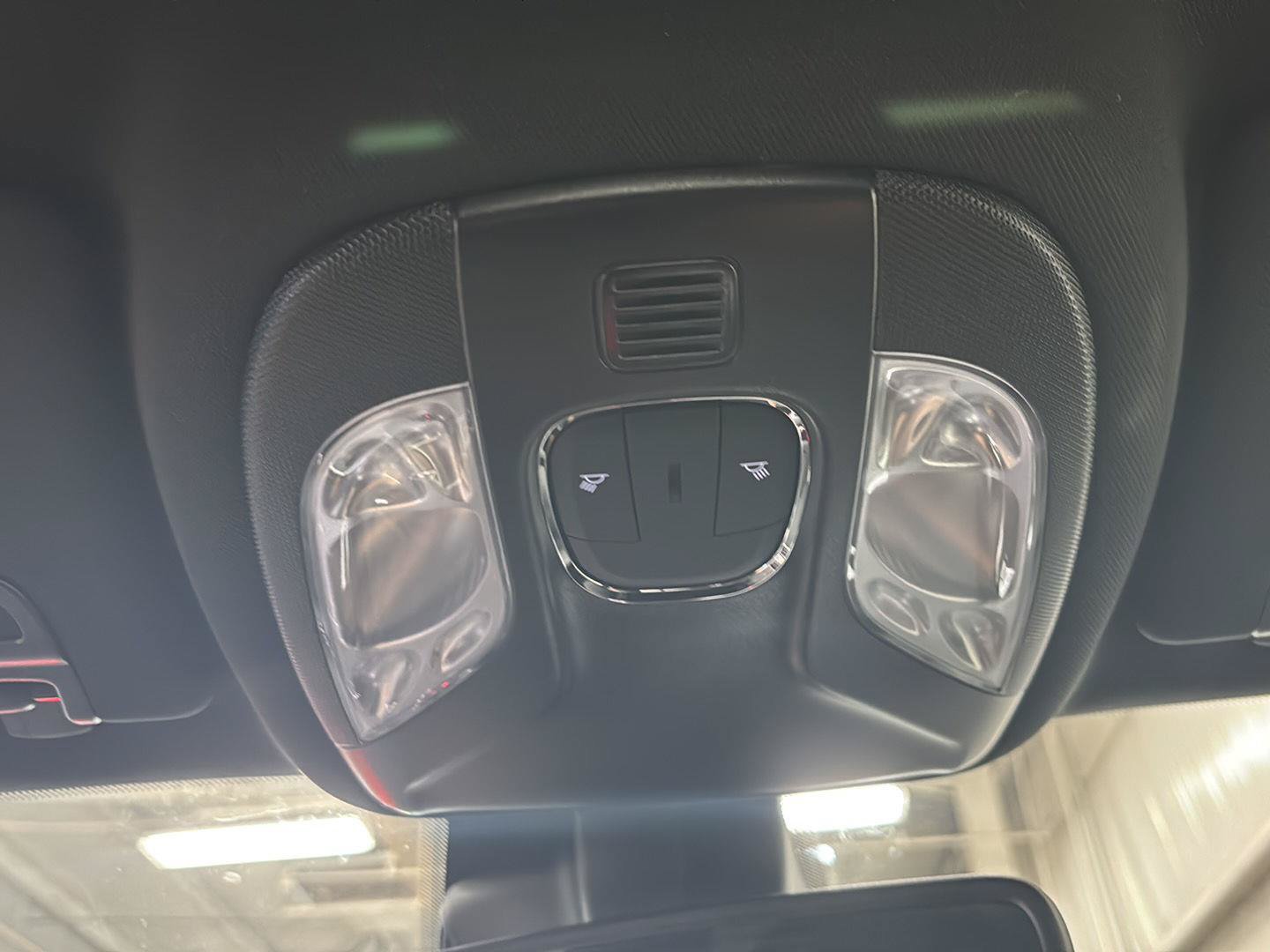 New 2026 Jeep Compass Latitude AWD/4WD image 31