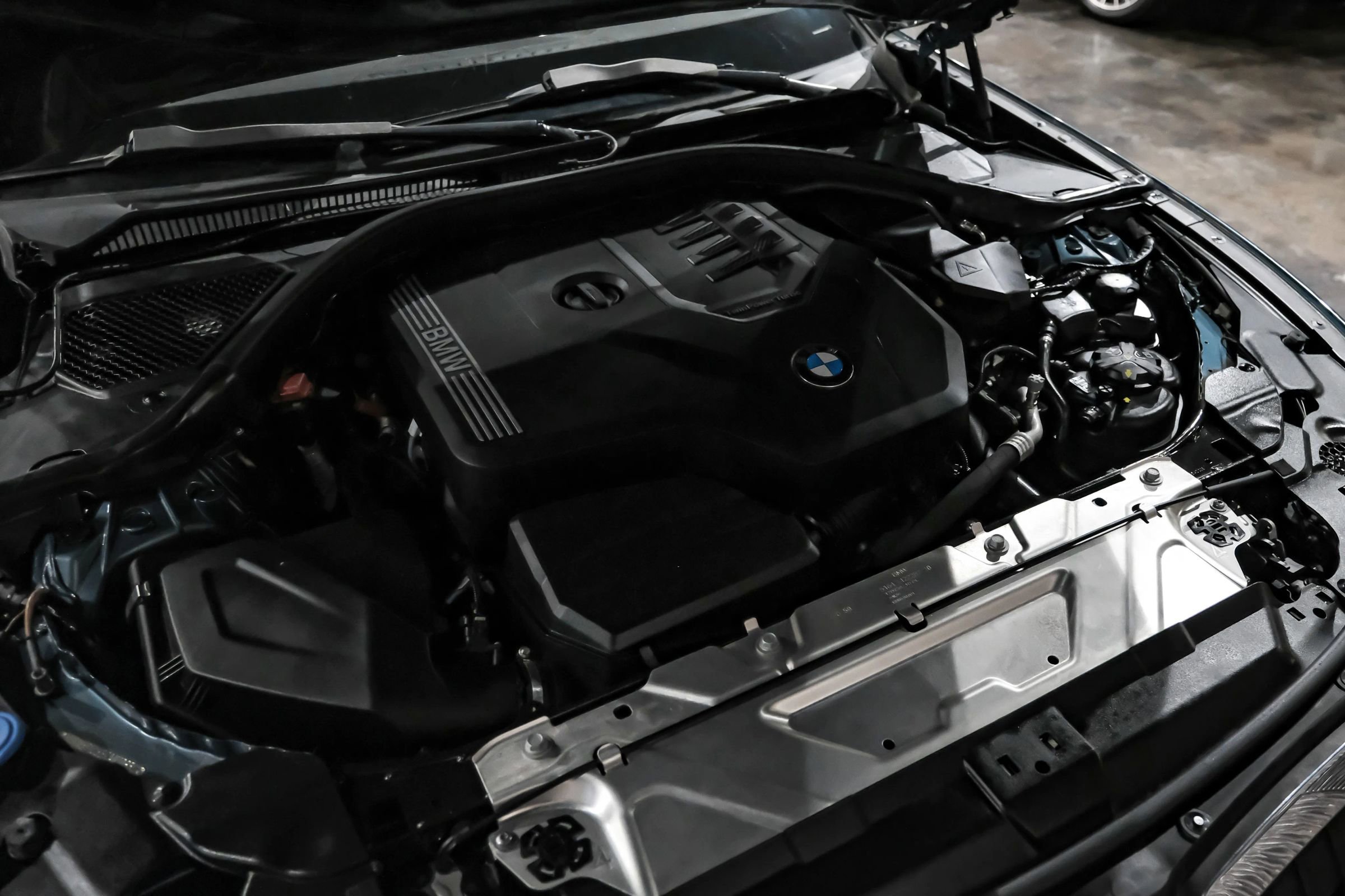 Used 2019 BMW 330i Sedan w/ Convenience Package image 47