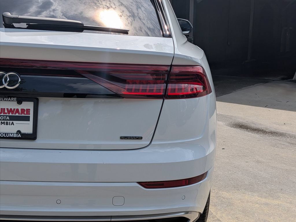 Used 2023 Audi Q8 Premium Plus AWD/4WD image 5