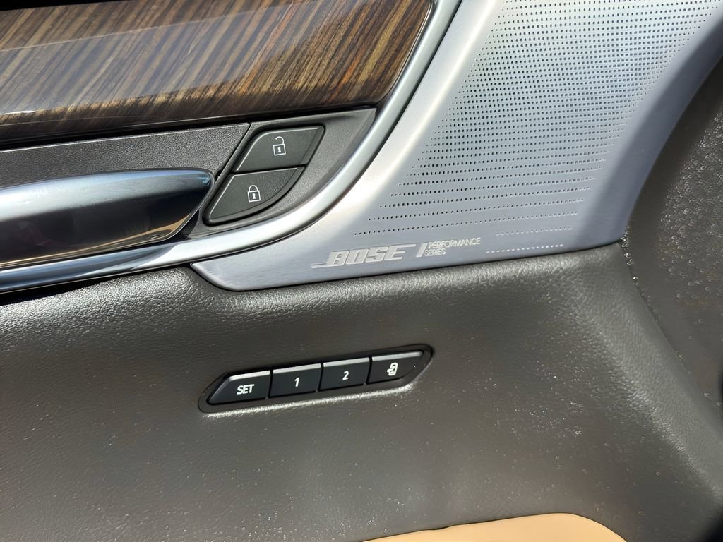 Used 2024 Cadillac XT6 Premium Luxury w/ Platinum Package FWD image 13