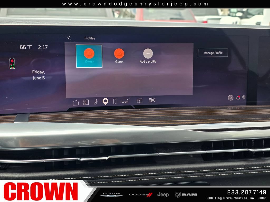 Used 2026 Cadillac Escalade Luxury AWD/4WD image 39