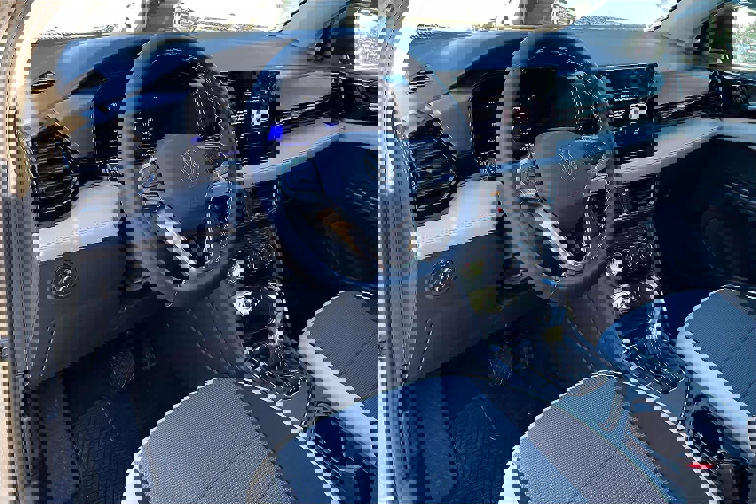 New 2026 Volkswagen Taos S image 8