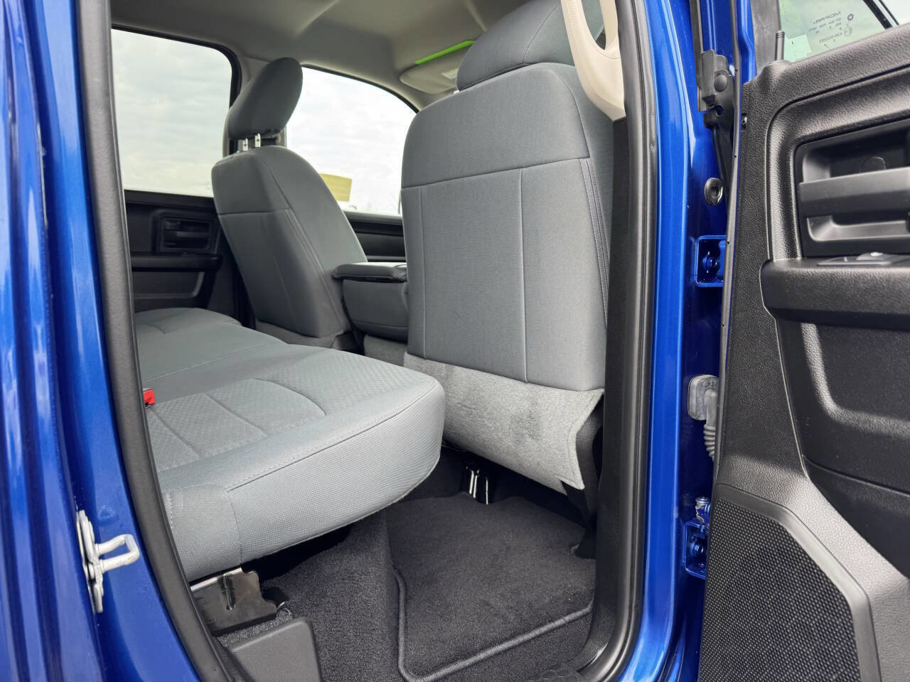 Used 2019 RAM 1500 Express image 29