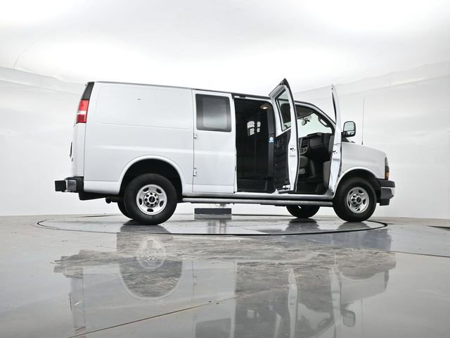 Used 2023 GMC Savana 2500 w/ Driver Convenience Package image 46