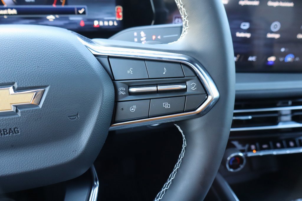 New 2026 Chevrolet Traverse LT w/ Sun and Wheel Package image 7