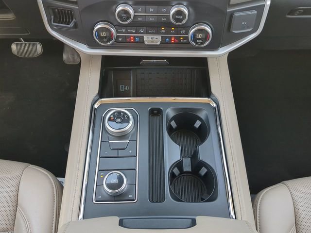 Used 2024 Ford Expedition Max XLT image 23