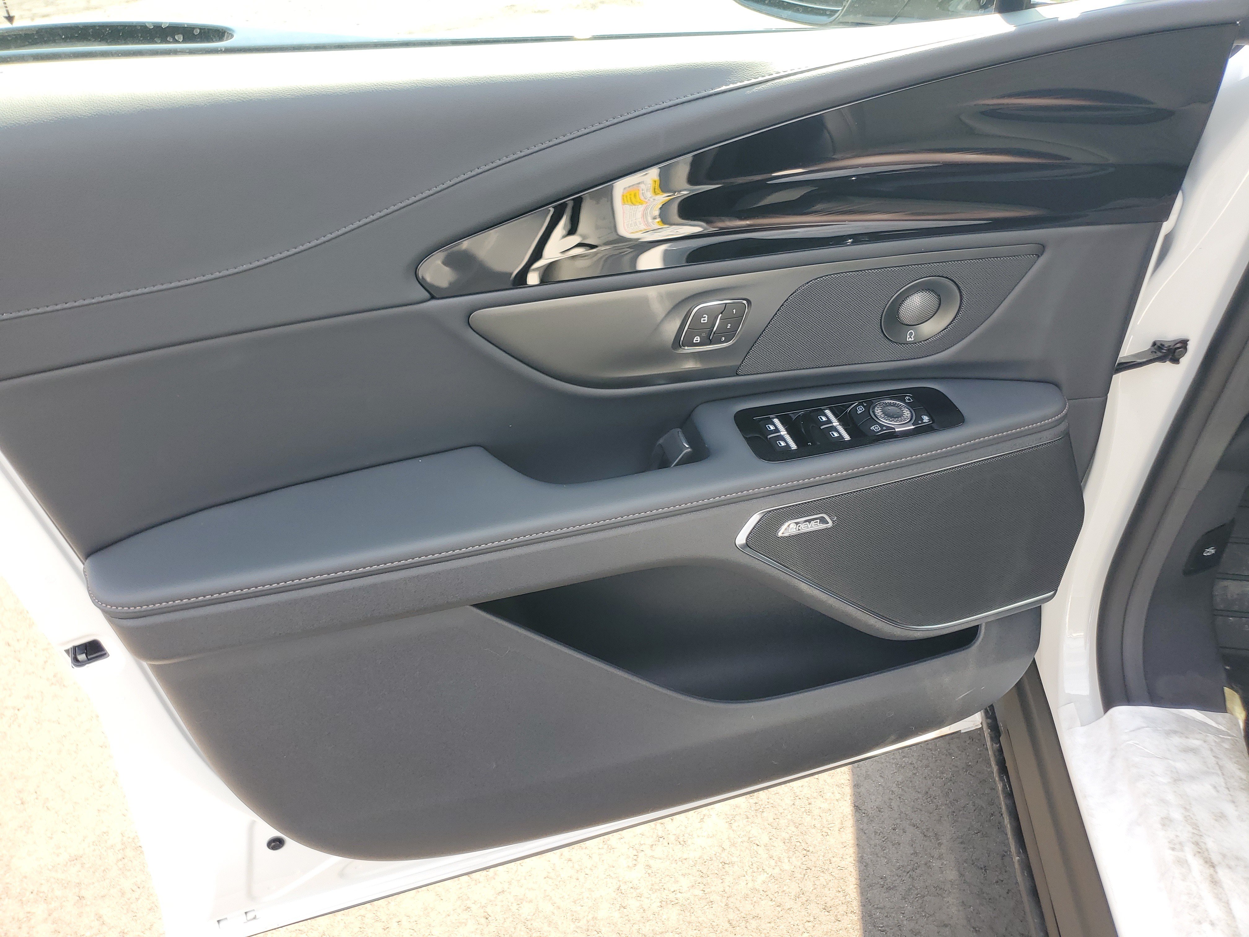 New 2026 Lincoln Nautilus Reserve AWD/4WD image 8