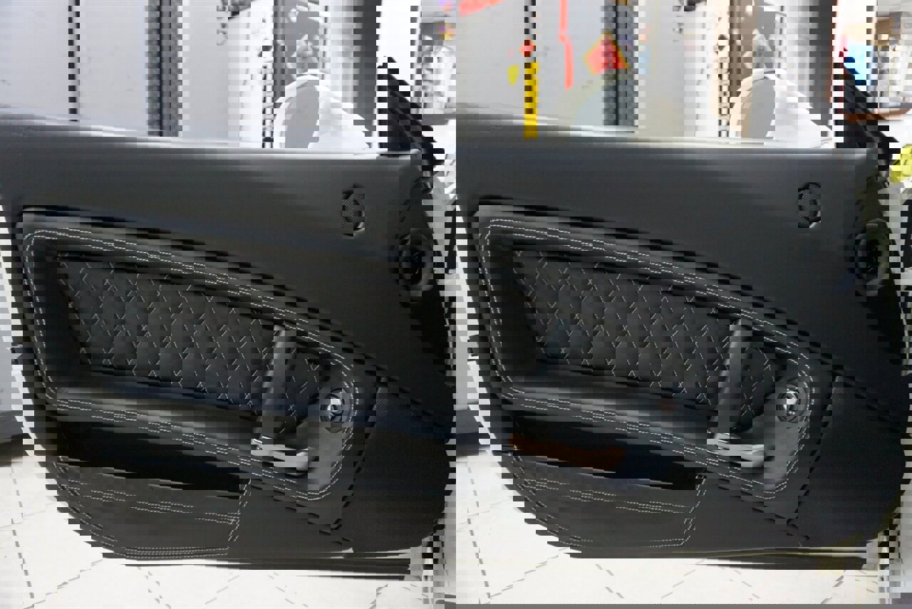 Used 2014 Ferrari California image 10