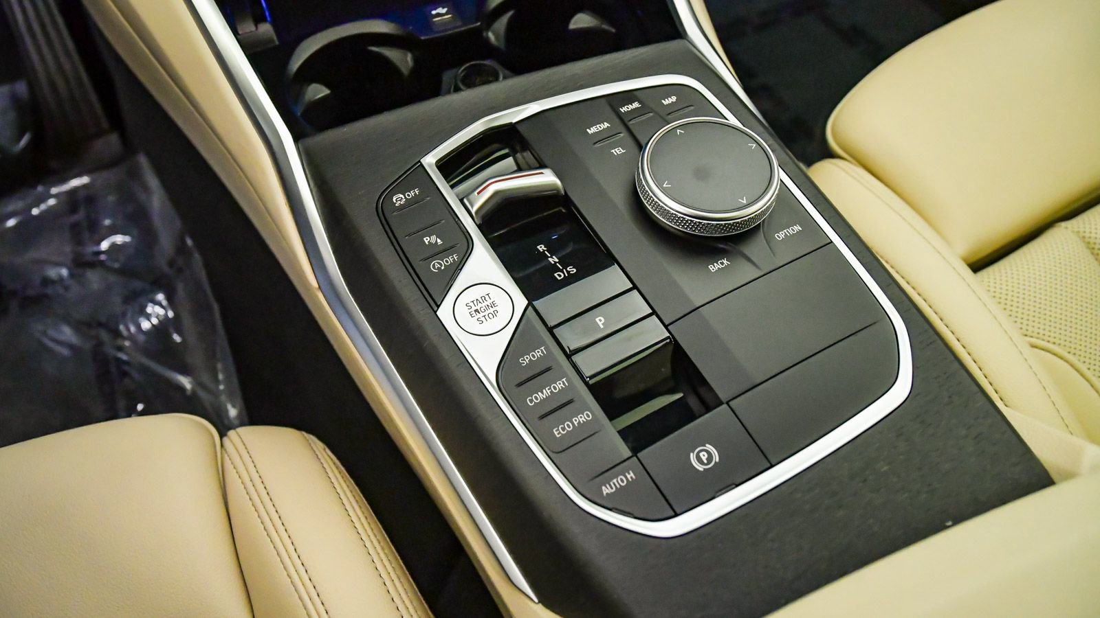 Used 2023 BMW 330i Sedan w/ Driving Assistance Package image 20