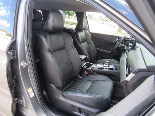 Used 2022 Mitsubishi Outlander SEL image 21