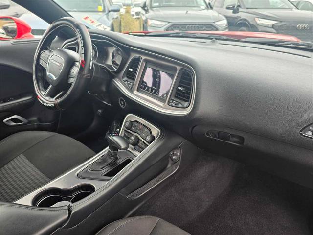 Used 2022 Dodge Challenger GT RWD image 11
