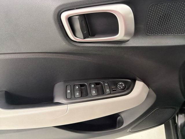 Used 2026 Hyundai Venue SEL image 20