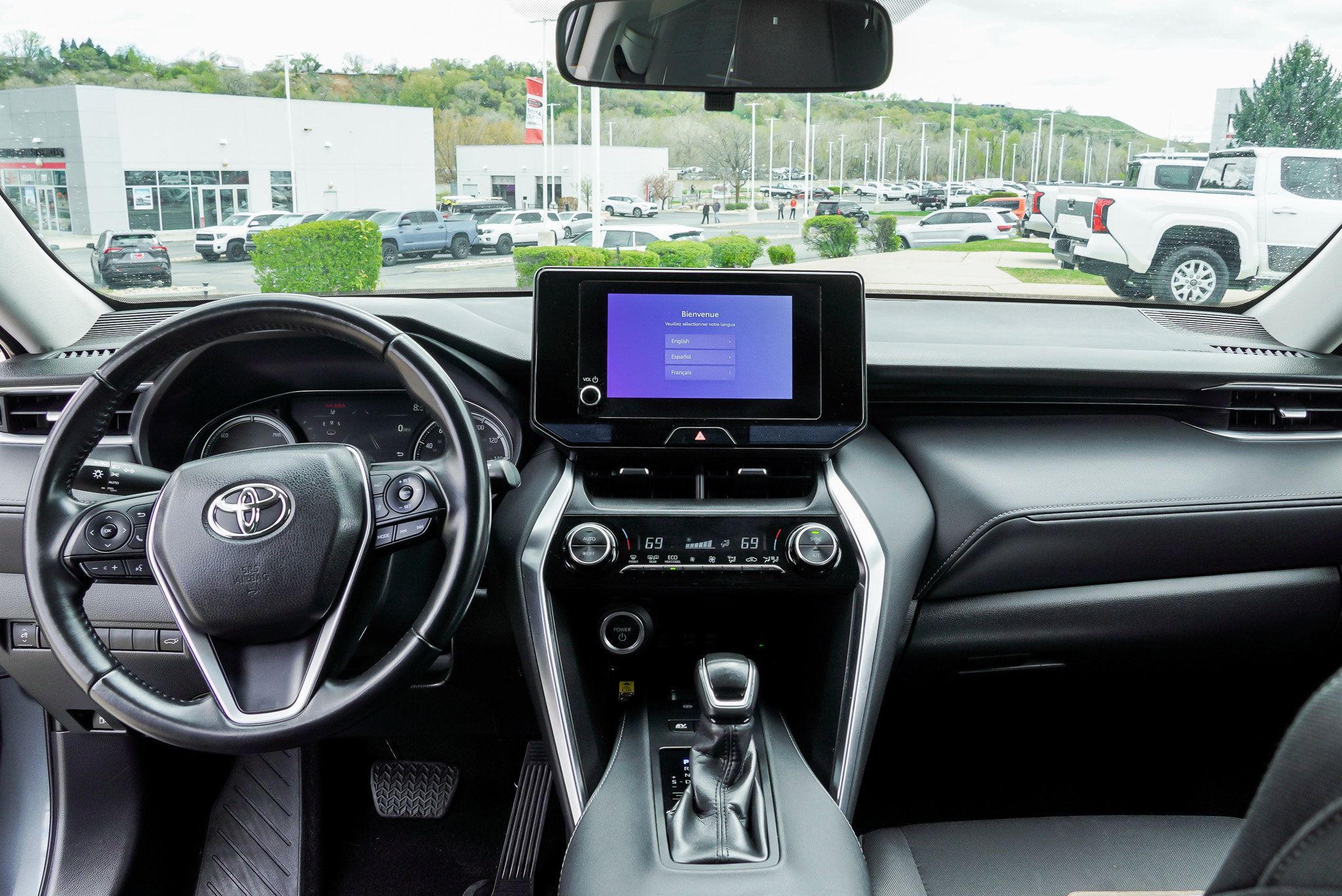 Certified 2024 Toyota Venza LE image 30