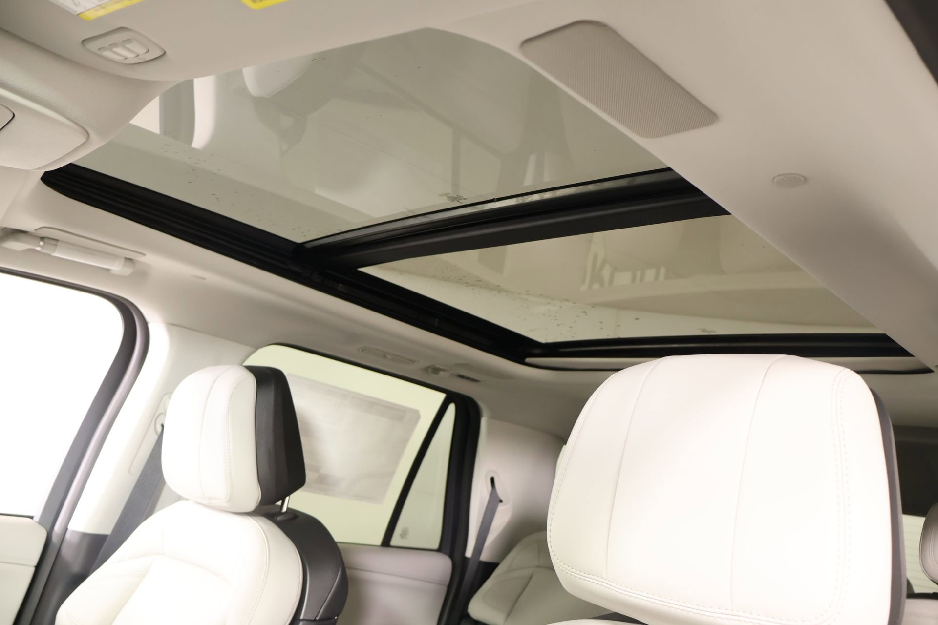 New 2026 Lincoln Navigator Reserve AWD/4WD image 17