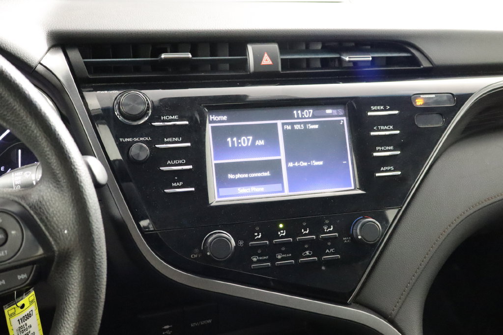 Used 2019 Toyota Camry LE FWD image 19