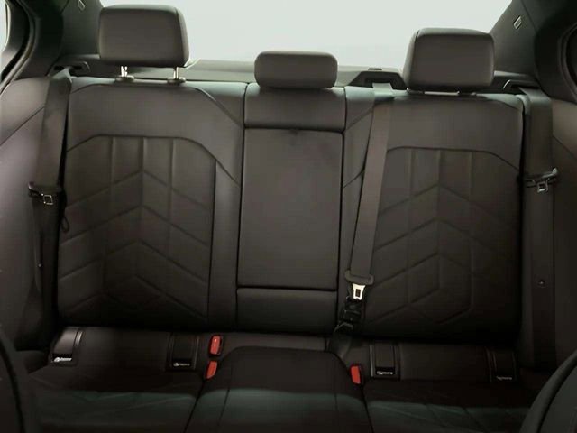 Used 2025 BMW i5 eDrive40i image 65