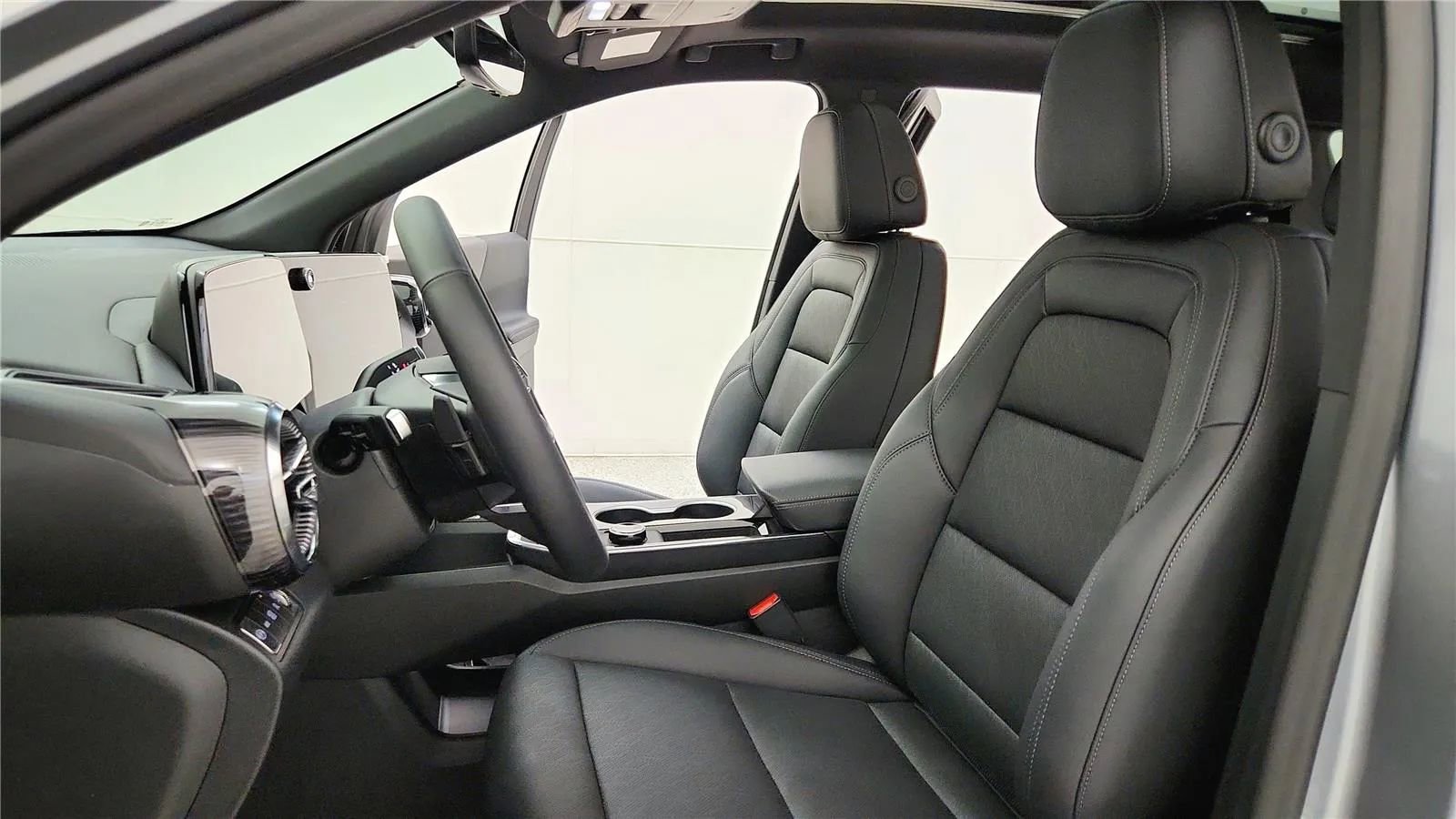 New 2026 Chevrolet Equinox LT AWD/4WD image 29