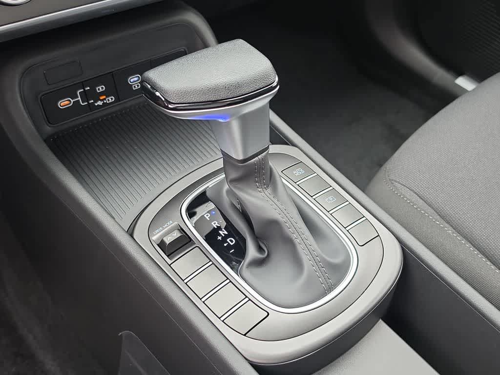 New 2027 Hyundai Kona SE FWD image 32