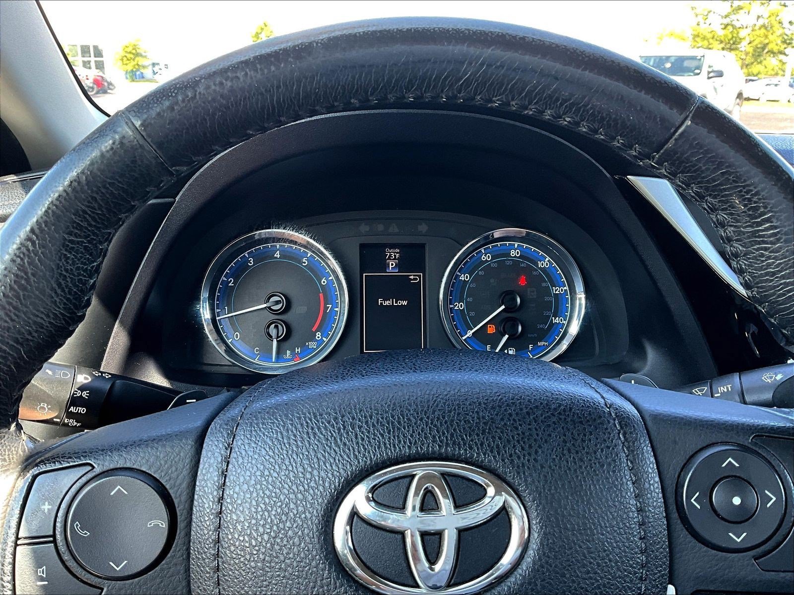 Used 2018 Toyota Corolla SE w/ Carpet Mat Package (TMS) FWD image 13