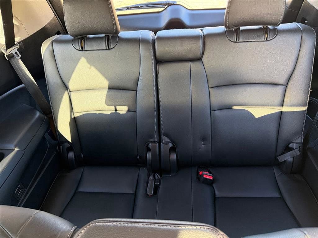 Used 2018 Honda Pilot Touring image 26