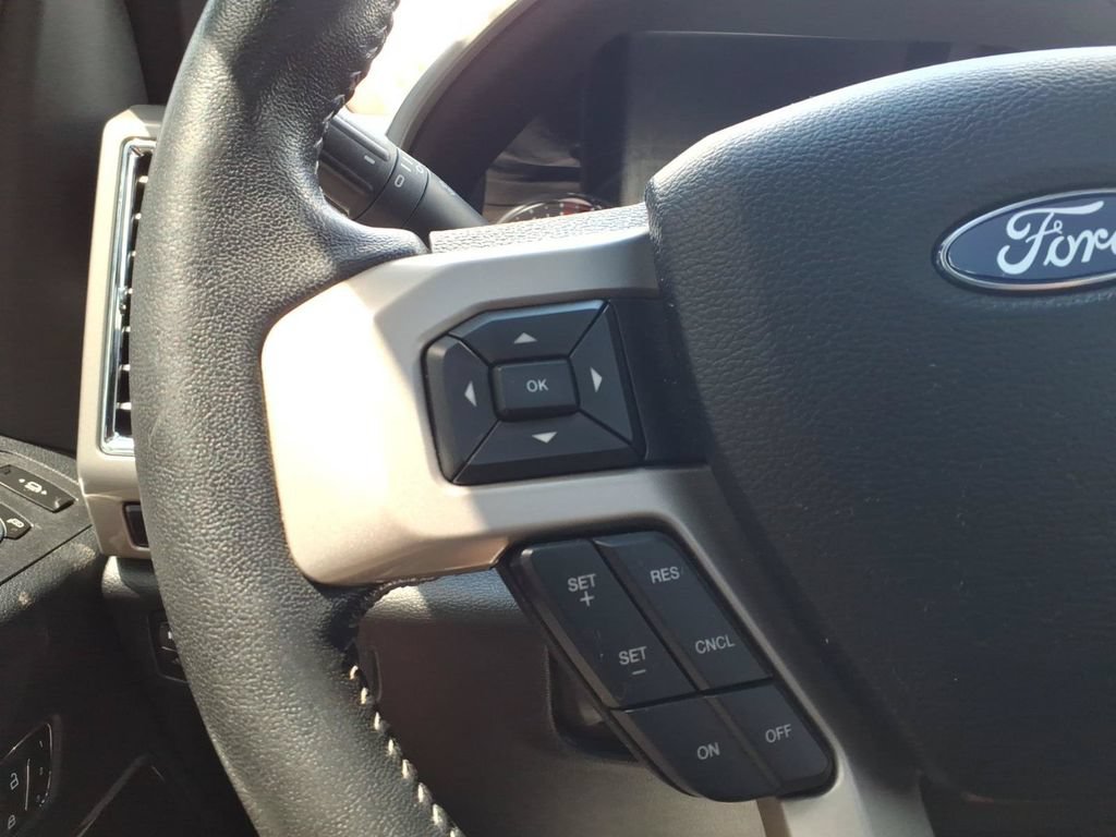 Used 2017 Ford F350 Lariat AWD/4WD image 18