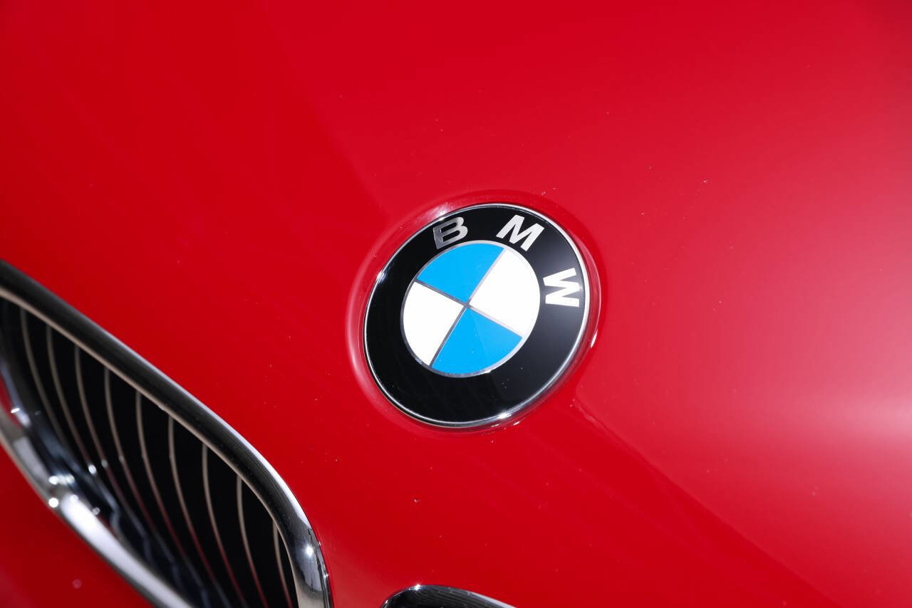 Used 2003 BMW M5 image 29