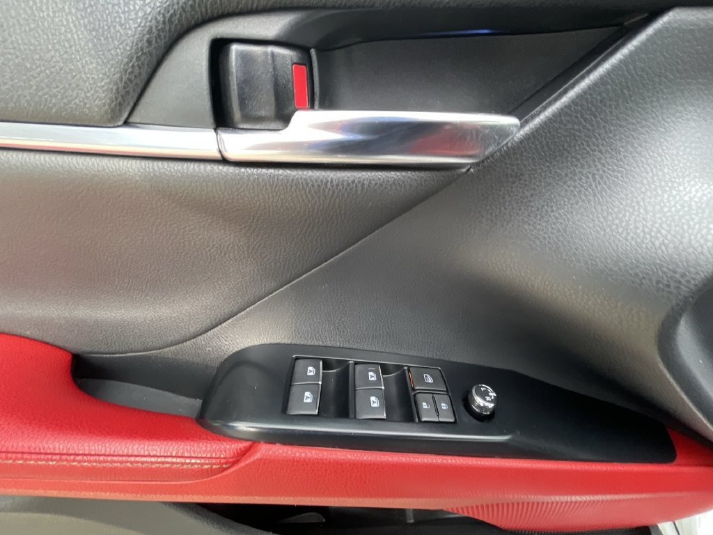 Used 2019 Toyota Camry XSE FWD image 23