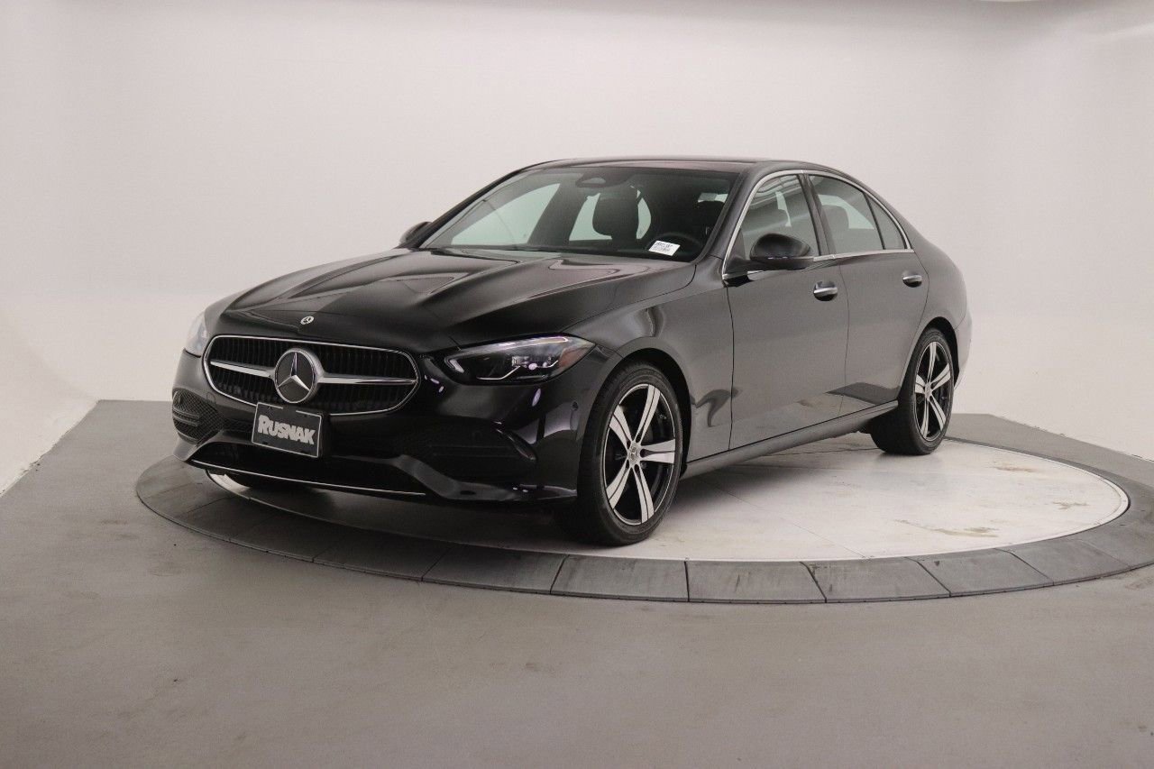 Used 2025 Mercedes-Benz C 300 4MATIC Sedan image 3