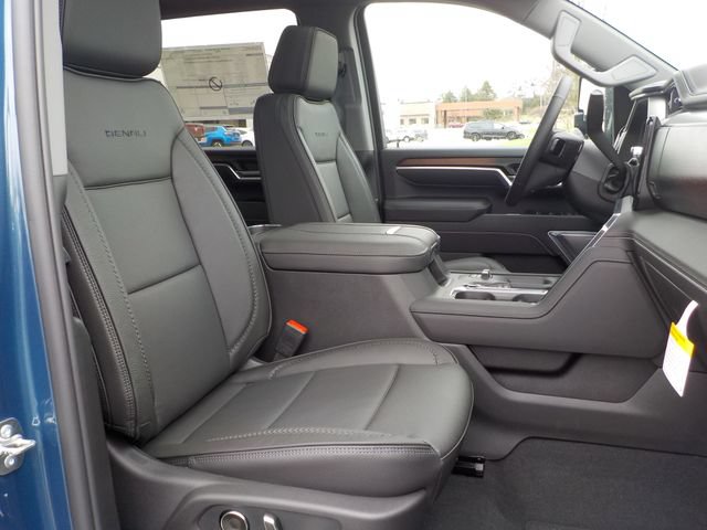 New 2026 GMC Sierra 3500 Denali w/ Denali Reserve Package AWD/4WD image 32