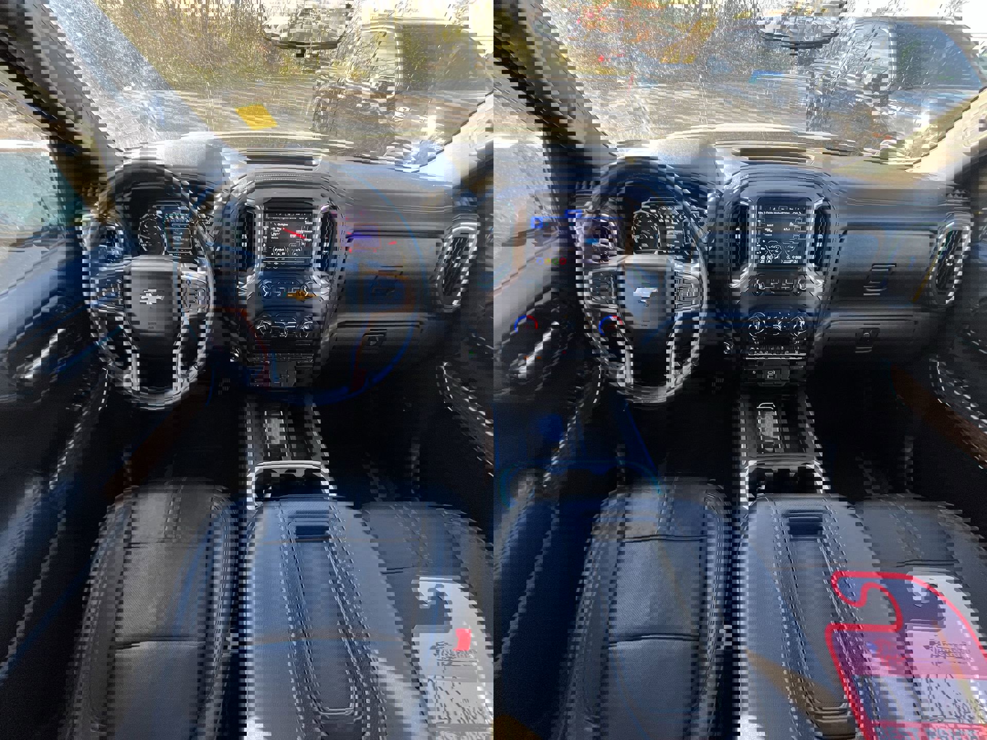 Certified 2020 Chevrolet Silverado 1500 High Country w/ Technology Package image 21