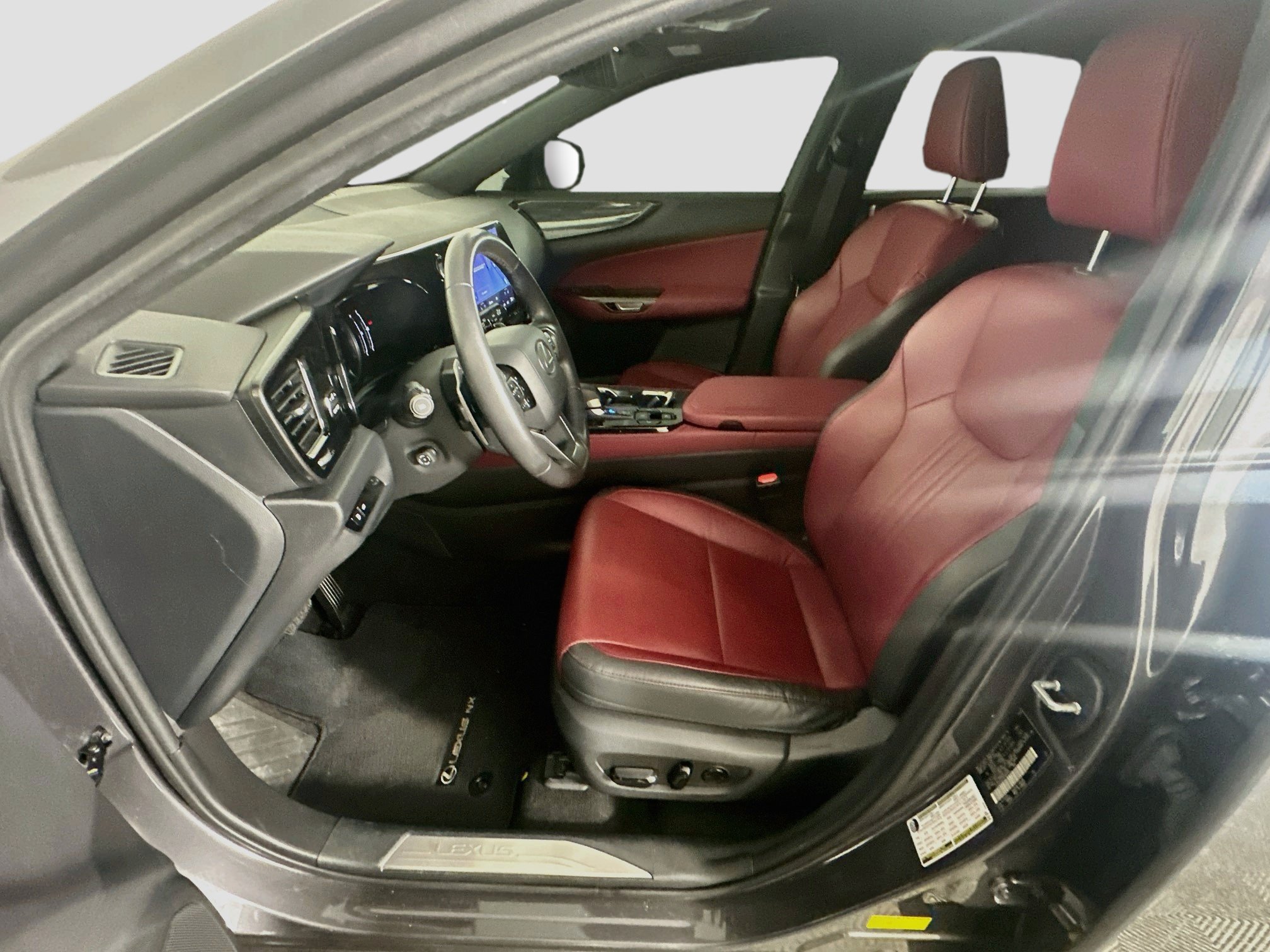 Used 2024 Lexus NX 250 FWD image 13