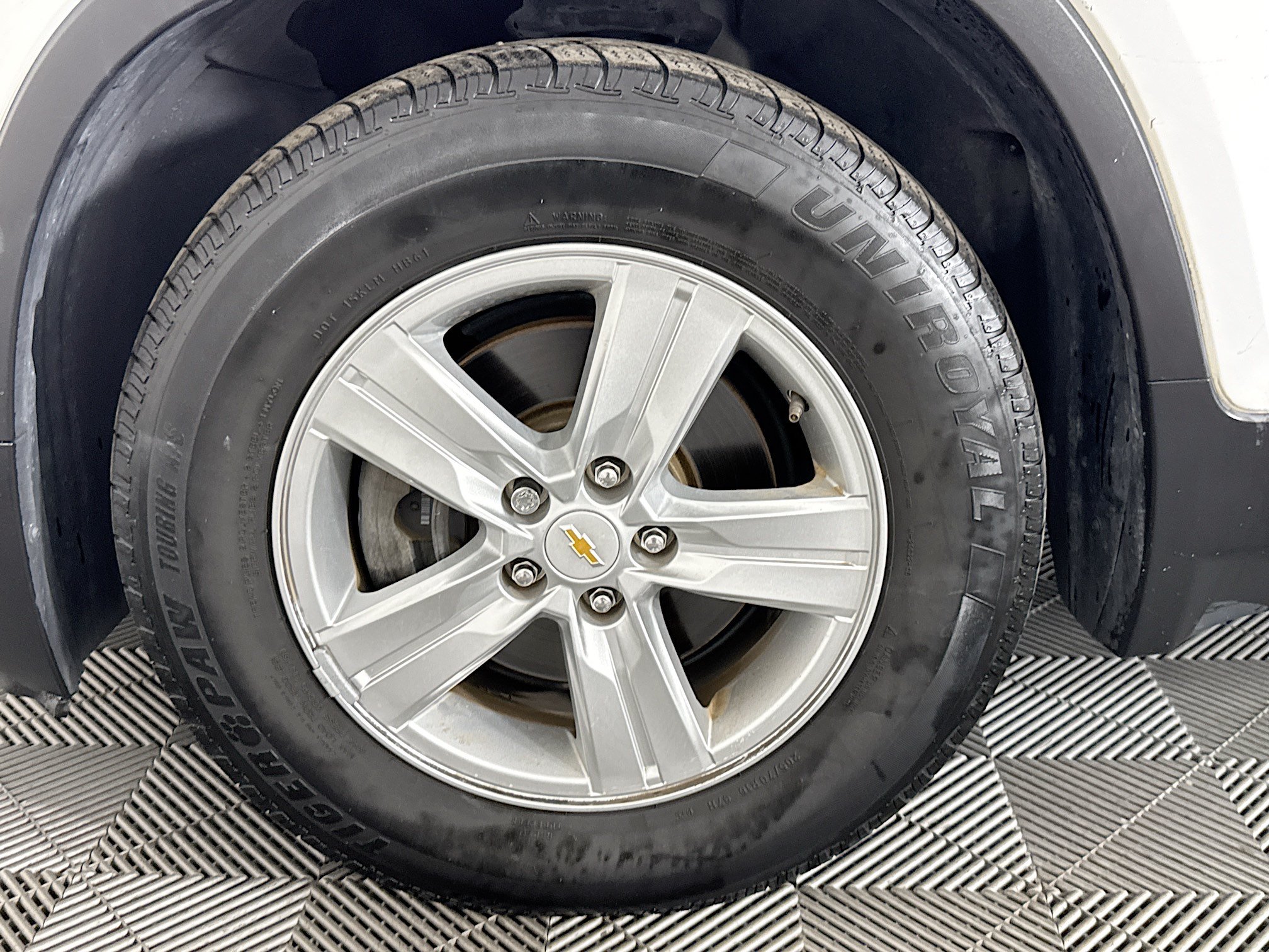 Used 2020 Chevrolet Trax LS FWD image 34