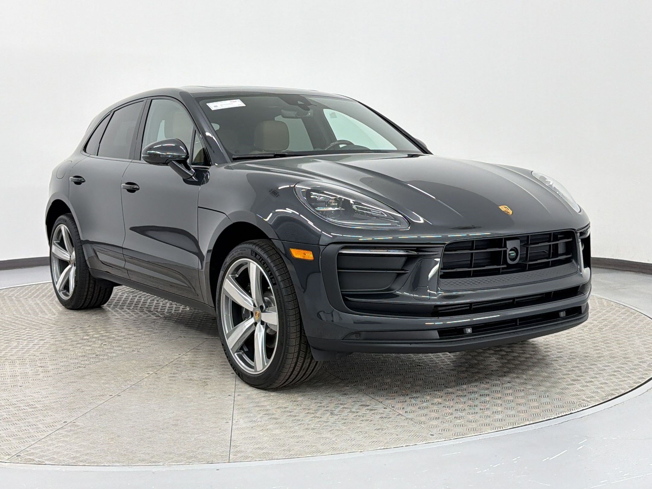 New 2026 Porsche Macan AWD/4WD image 7