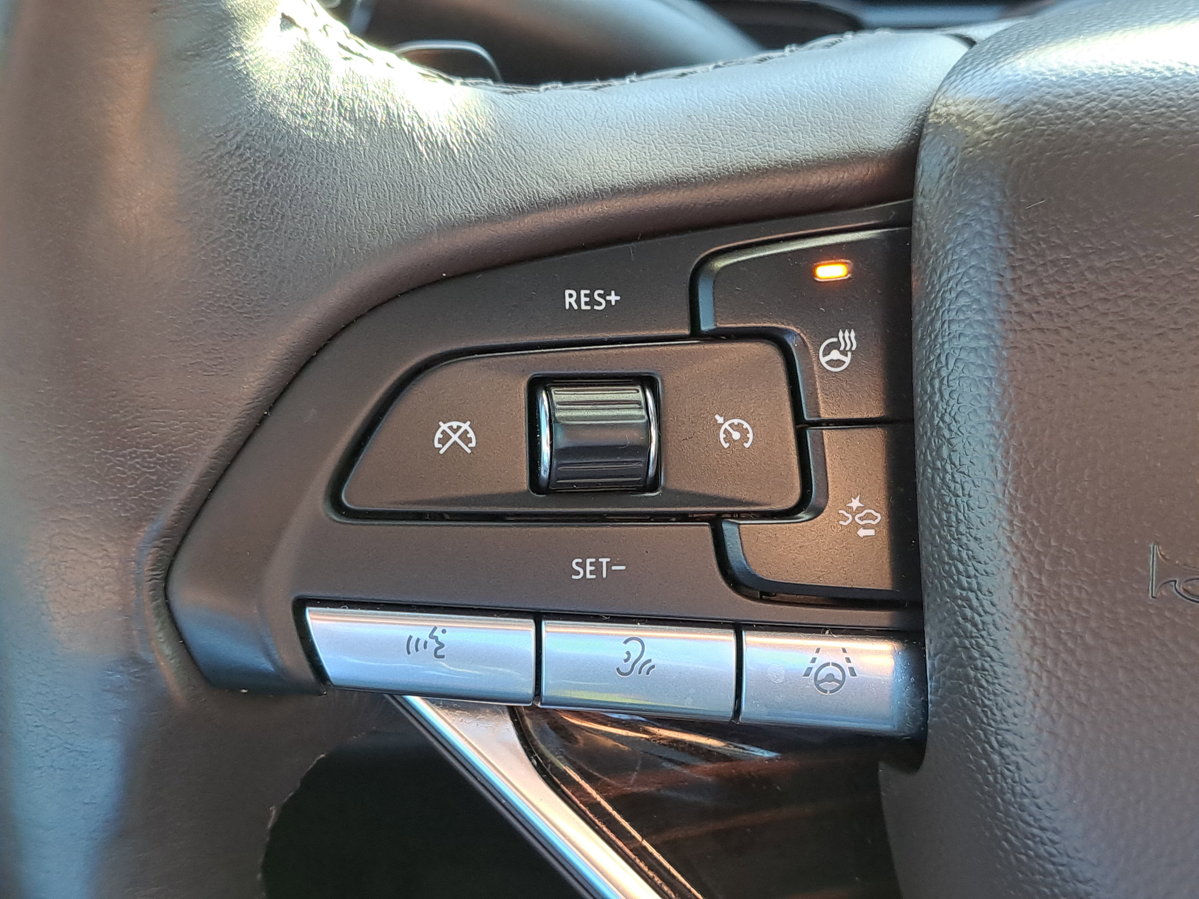 Used 2024 Cadillac Escalade ESV Sport w/ LPO, ONYX Package image 20