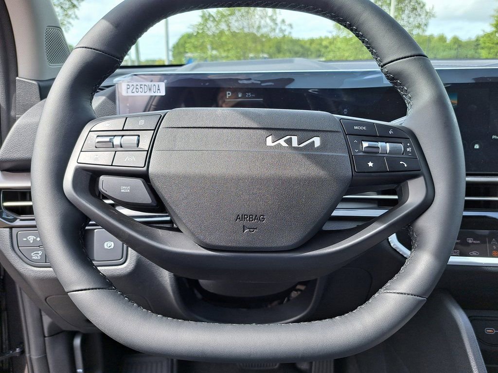 New 2026 Kia Sportage EX image 9