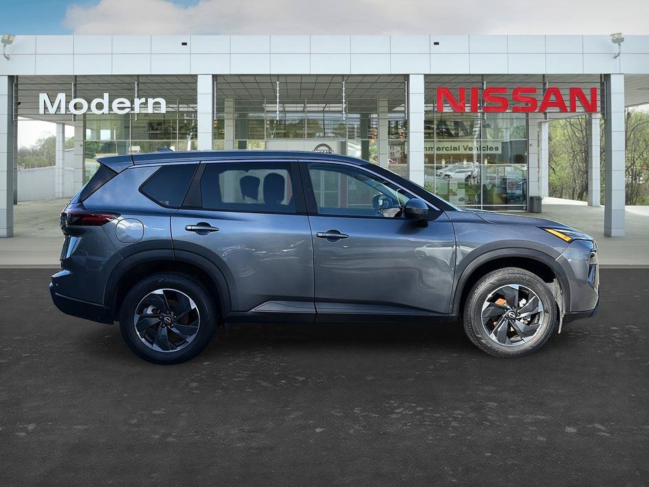 Certified 2025 Nissan Rogue SV AWD/4WD image 6