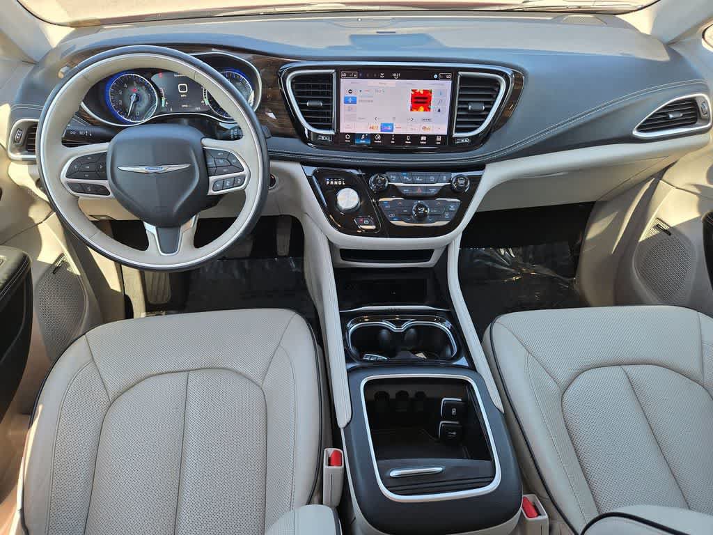 Used 2021 Chrysler Pacifica Limited w/ Premium & Safety Sphere Group AWD/4WD image 9